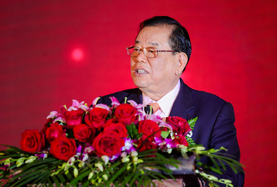 德業(yè)人將用心堅(jiān)守使命,<br>為實(shí)現(xiàn)夢(mèng)想不懼櫛風(fēng)沐雨、砥礪前行。